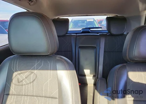 2019 Chevrolet Trax 1Lt из США, поврежденный, VIN KL7CJPSB7KB776325